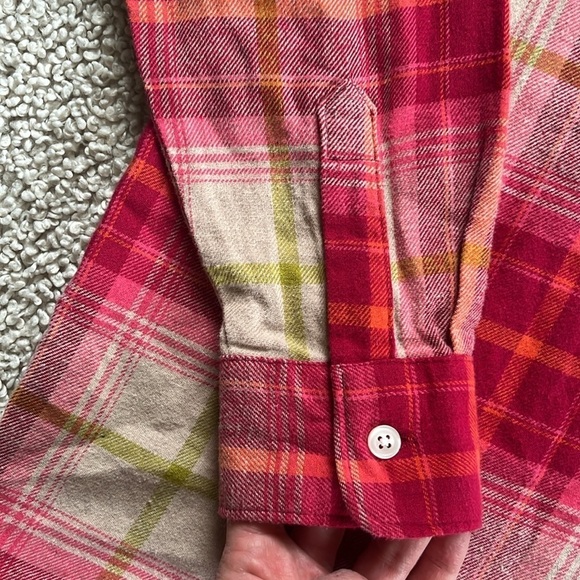 OLD NAVY Oversized Plaid Flannel ShIrt Size Medium NWT - Picture 3 of 14